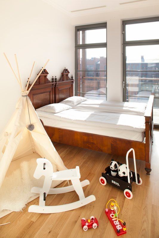 loft, atoato atoato Kamar Tidur Minimalis