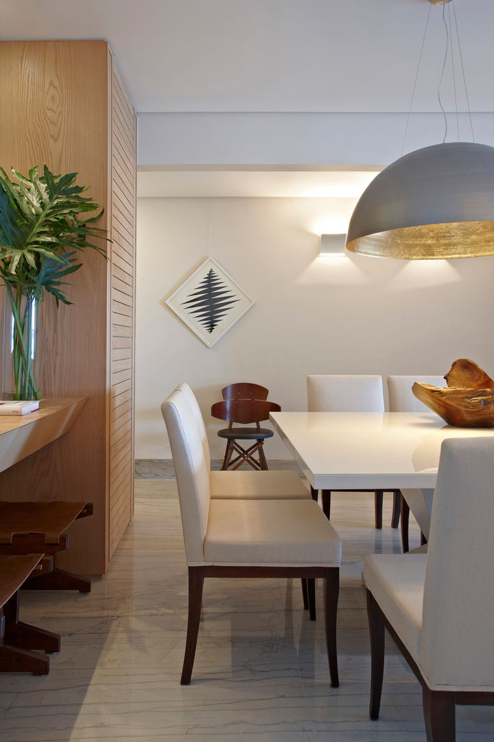 Apartamento Prainha, Coutinho+Vilela Coutinho+Vilela Salas de jantar modernas