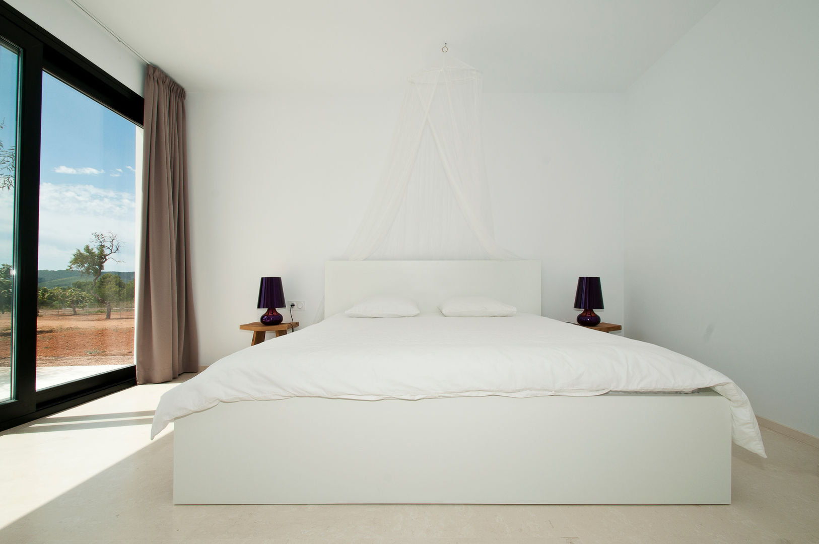 Can Pep de Sa Guaita, Ivan Torres Architects Ivan Torres Architects Bedroom