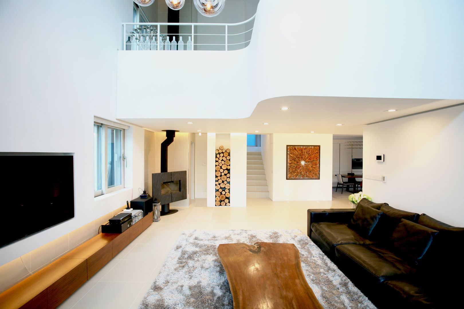 GALLERY HOUSE 미술가의 집, HBA-rchitects HBA-rchitects Minimalist living room