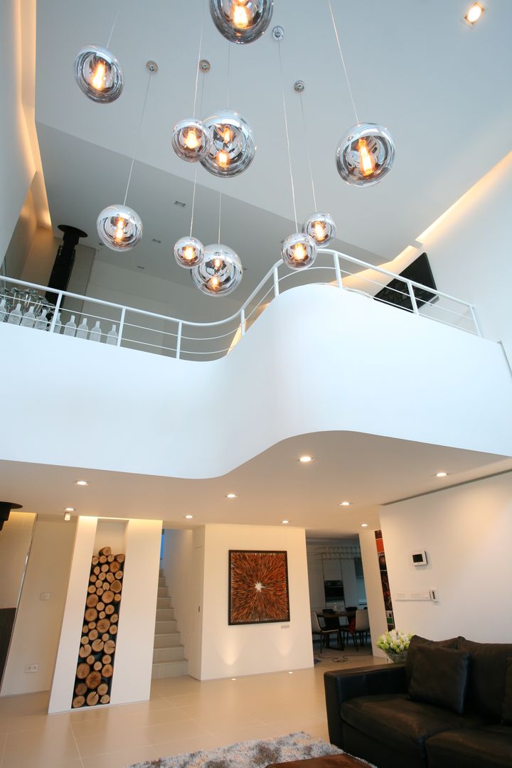 GALLERY HOUSE 미술가의 집, HBA-rchitects HBA-rchitects Living room