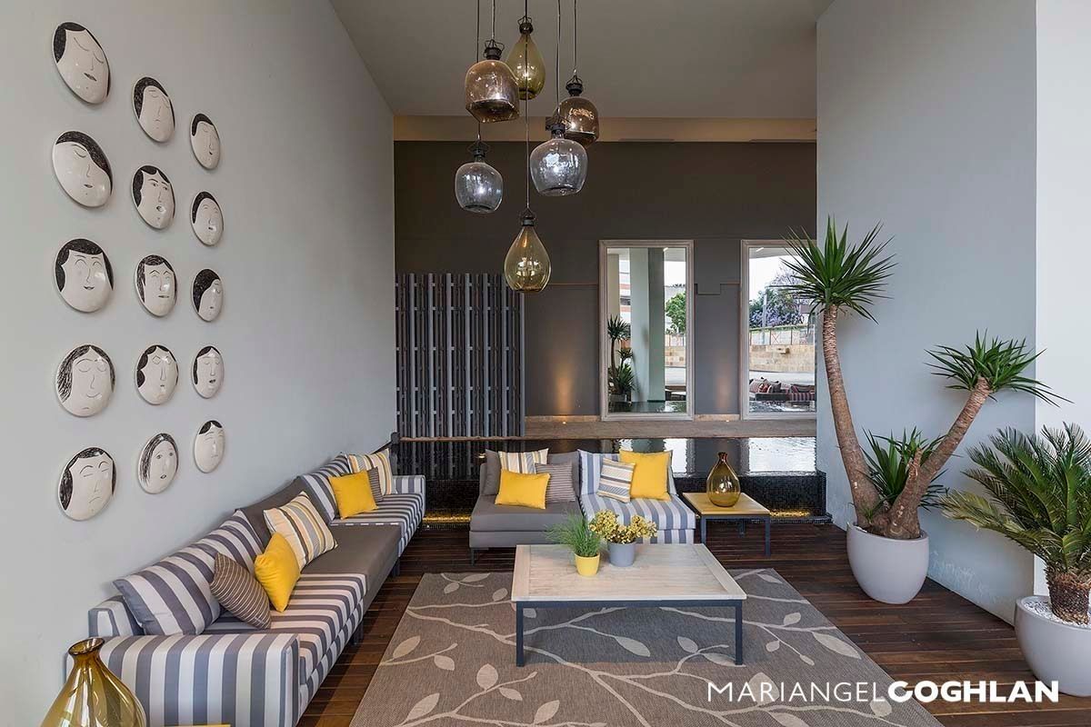 Hares Select, MARIANGEL COGHLAN MARIANGEL COGHLAN Modern Living Room