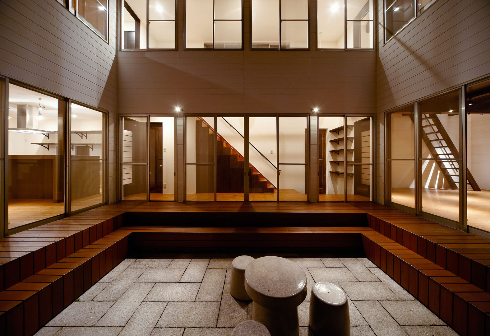 建築家の元自邸をリノベーションでさらに快適な空間に！, 株式会社リボーンキューブ 株式会社リボーンキューブ Giardino moderno