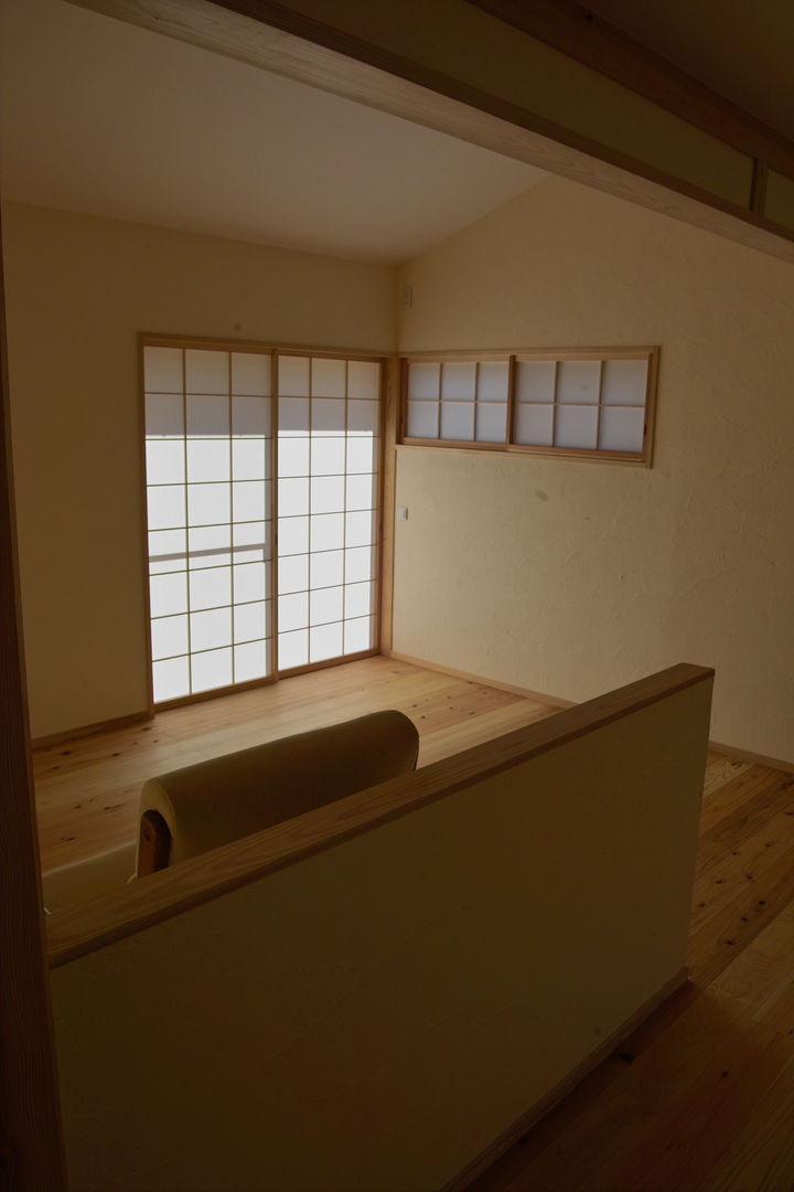 M-hut 東京の木で家を造る会, 「有」ひなたの場所 建築設計事務所 「有」ひなたの場所 建築設計事務所 Eclectic style living room