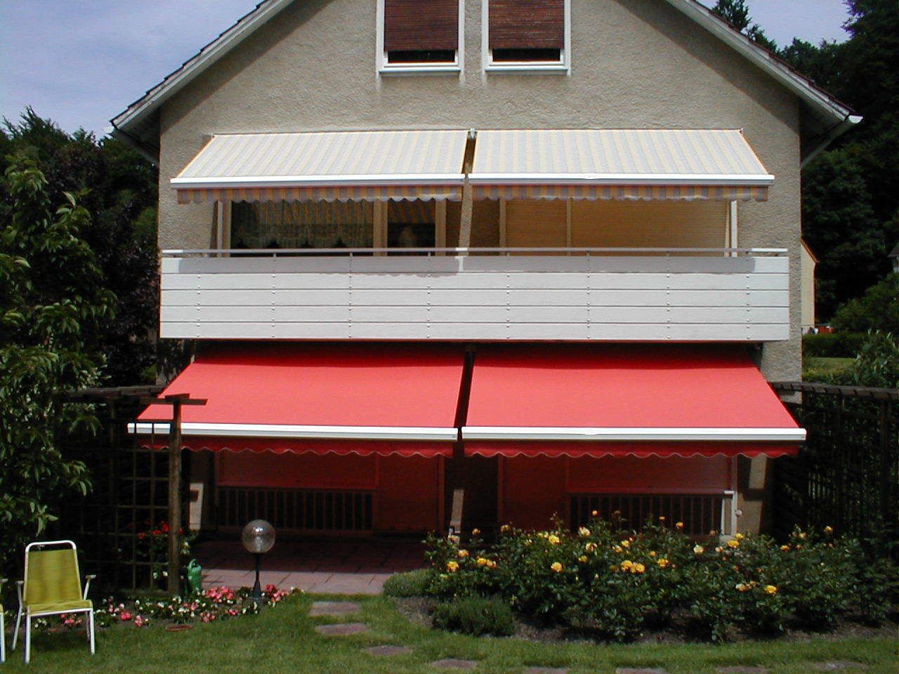 Markisen für Terrasse und Balkon, Mester Fenster-Rollladen-Markisen Mester Fenster-Rollladen-Markisen Balcones y terrazas clásicos