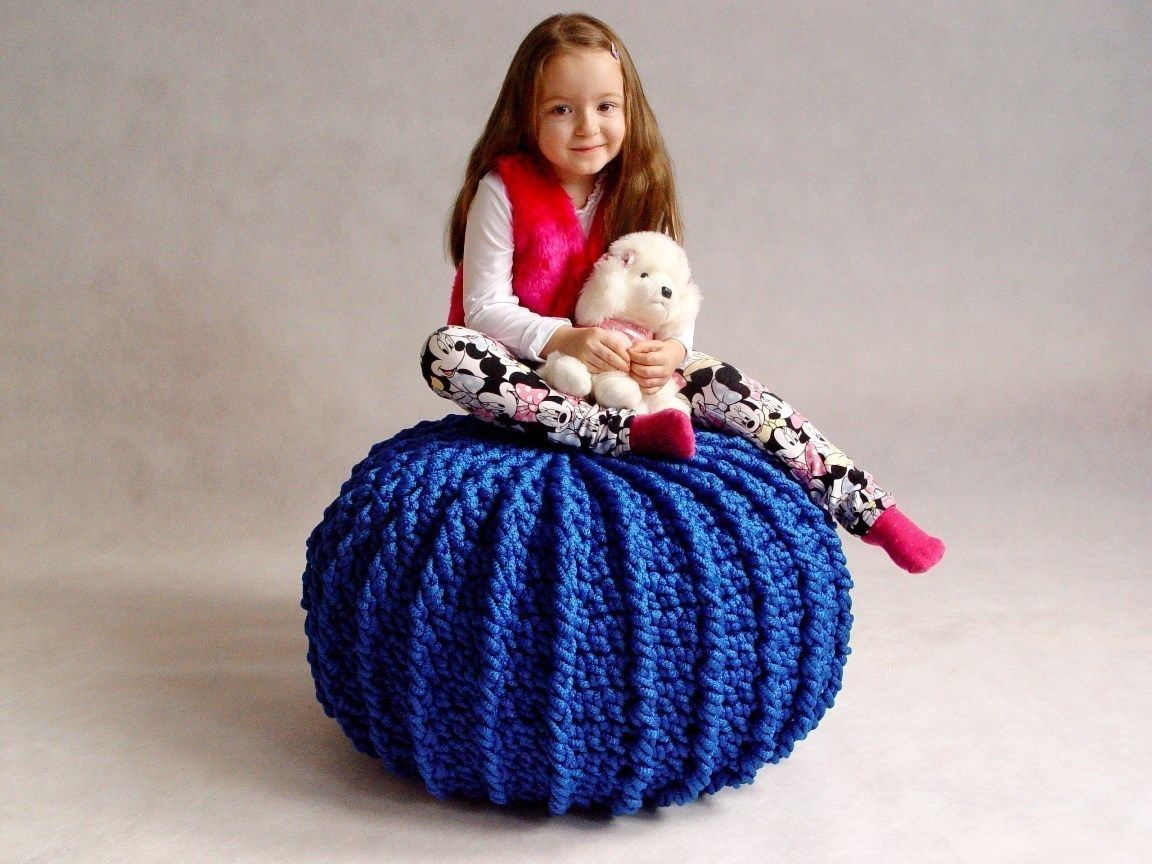 Crochet pouf, knitted ottoman, model LONDON 80cm material silk PP color 12 /blue/ RENATA NEKRASZ art & design غرفة المعيشة كراسي ومقاعد