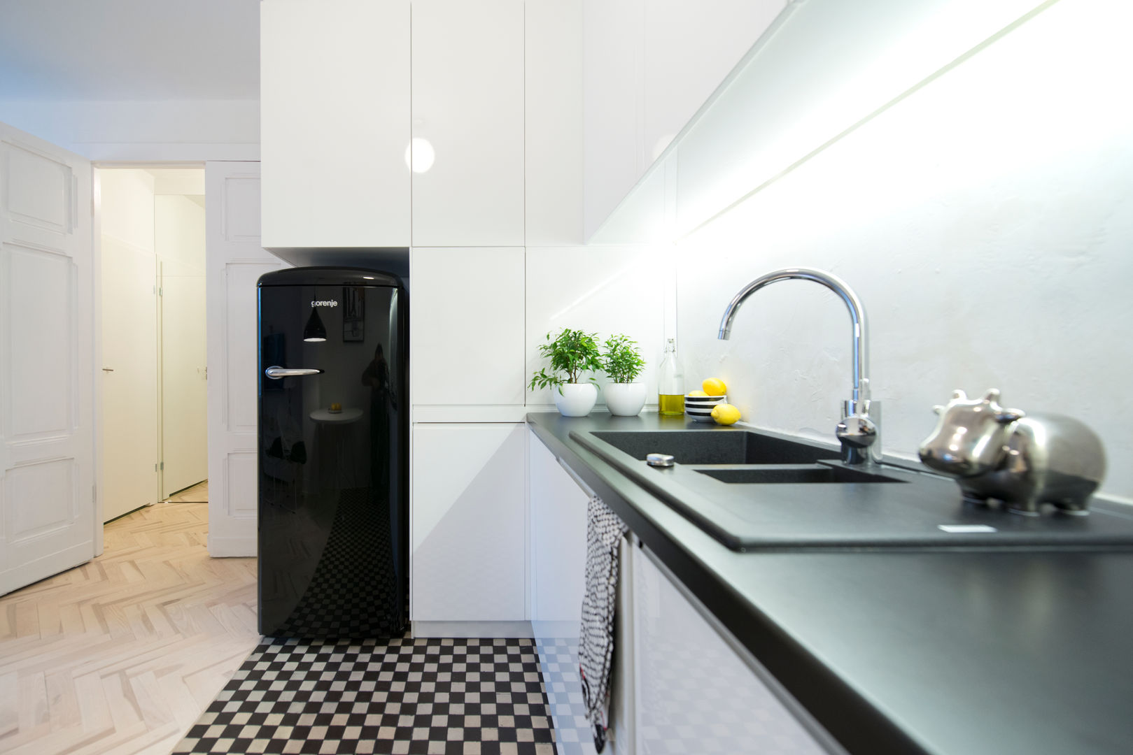 38 m, Plac Zbawiciela, Wwa, dziurdziaprojekt dziurdziaprojekt Industrial style kitchen