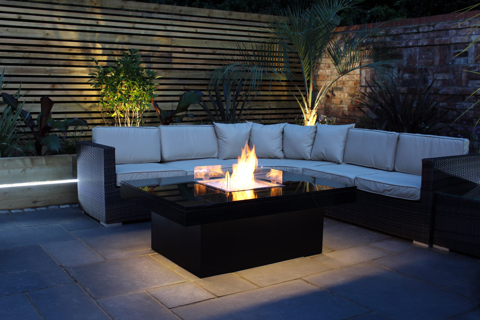 Madrid Gas Fire Table - Warrington Rivelin สวน เตาผิงและเตาบาร์บีคิว