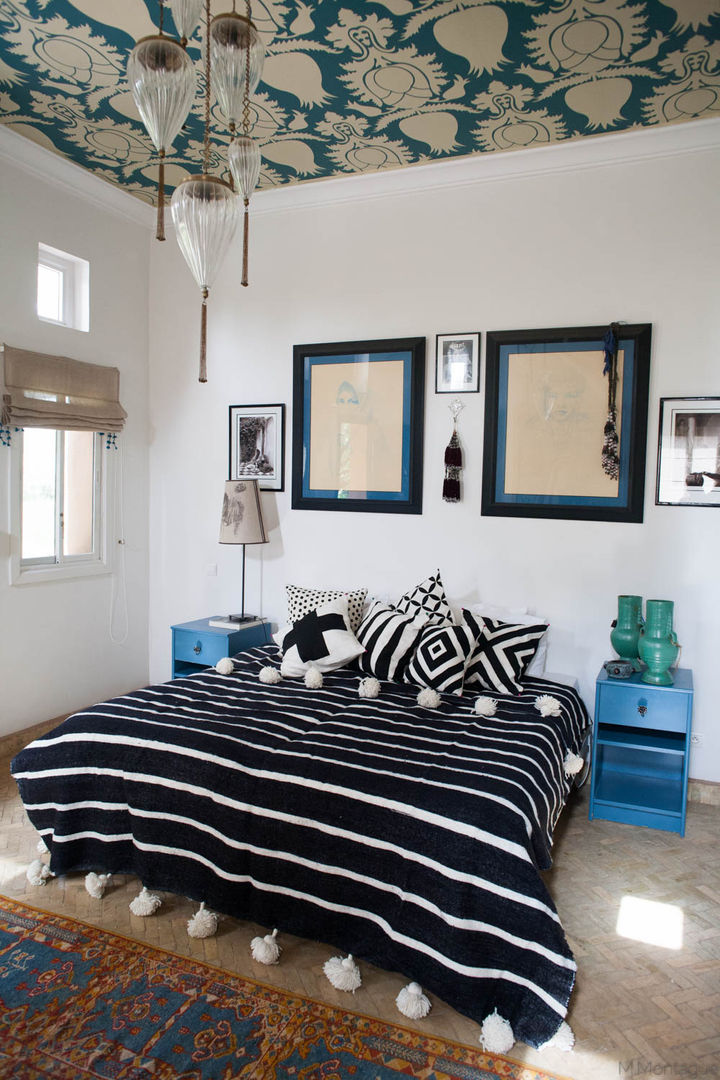 Moroccan Striped Black & White Pom Pom Blanket M.Montague Souk Mediterrane slaapkamers Accessoires & decoratie