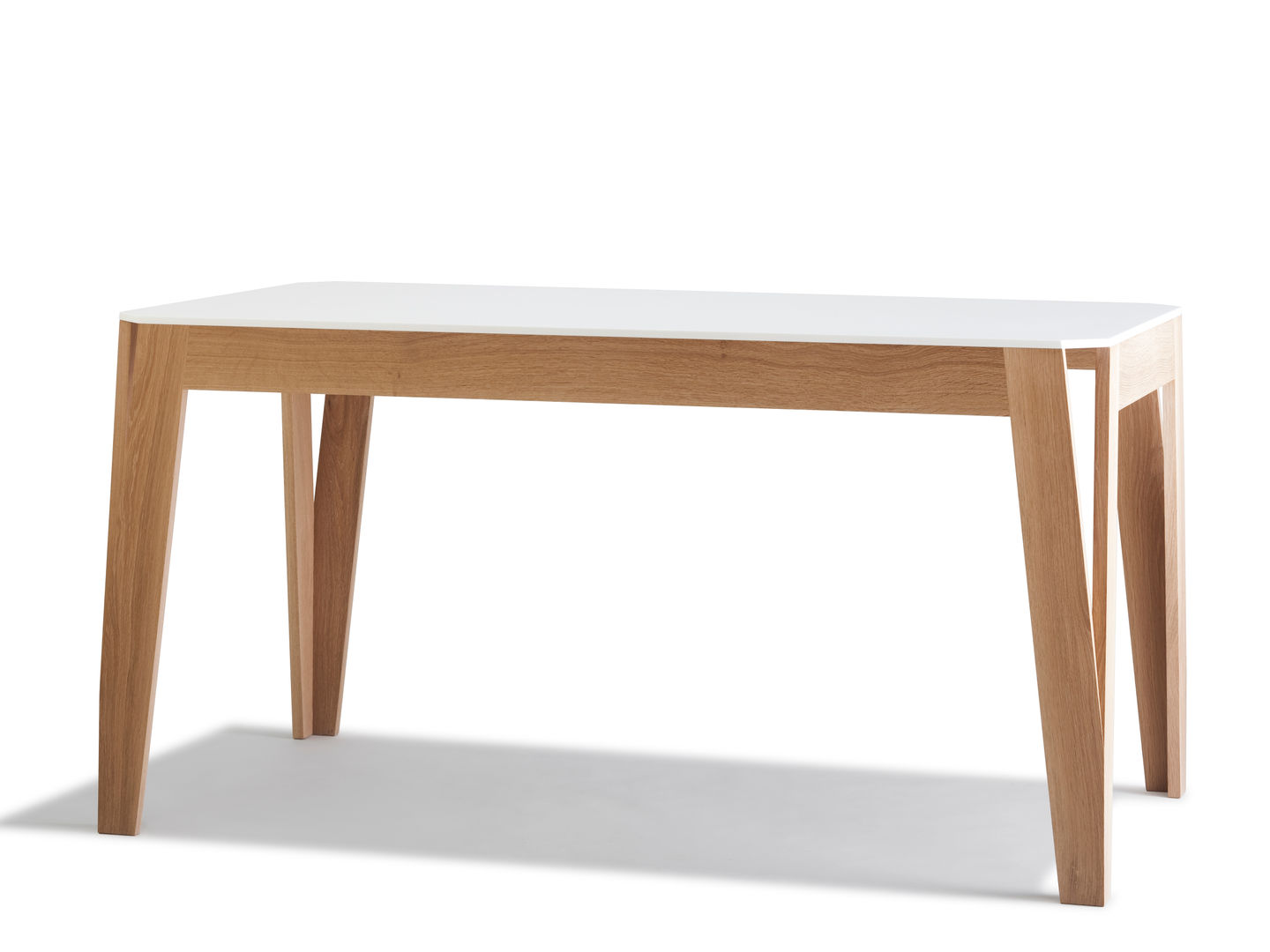 Table design en bois 100% Made in France, Atelier Hugo Delavelle Atelier Hugo Delavelle Кухня в стиле модерн Столы и стулья