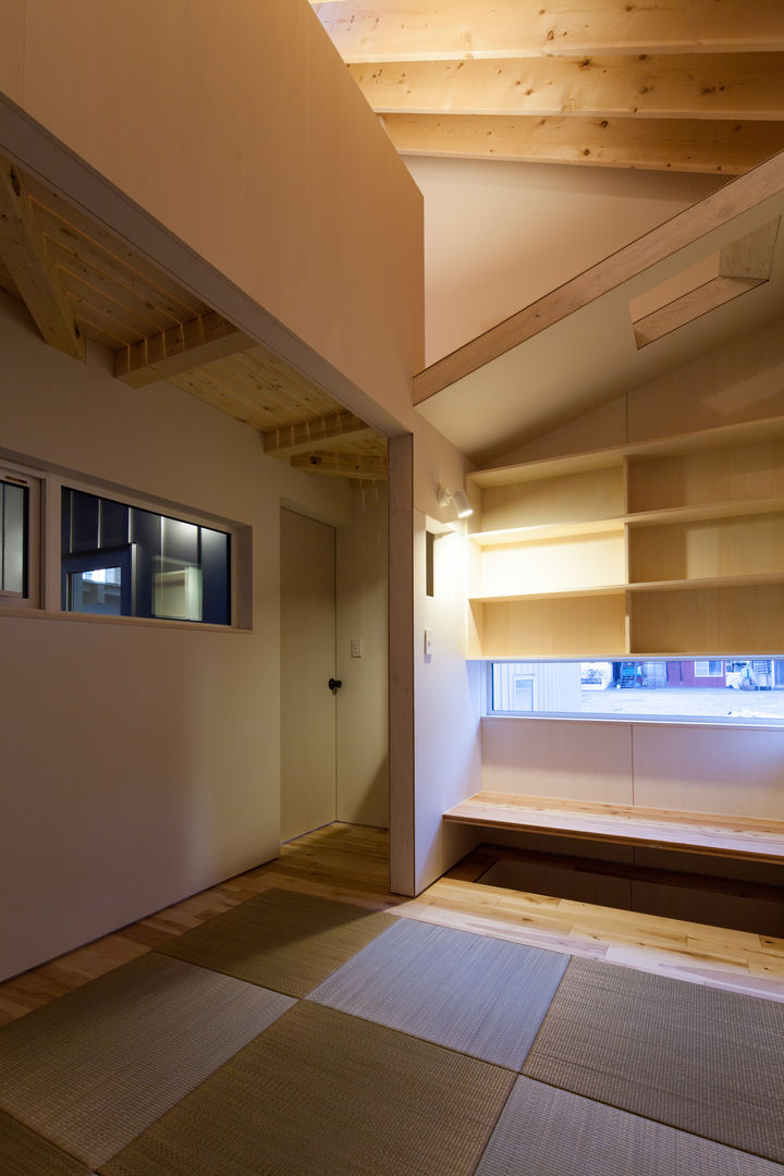 SHOWAの家, 一級建築士事務所 Atelier Casa 一級建築士事務所 Atelier Casa Habitaciones modernas