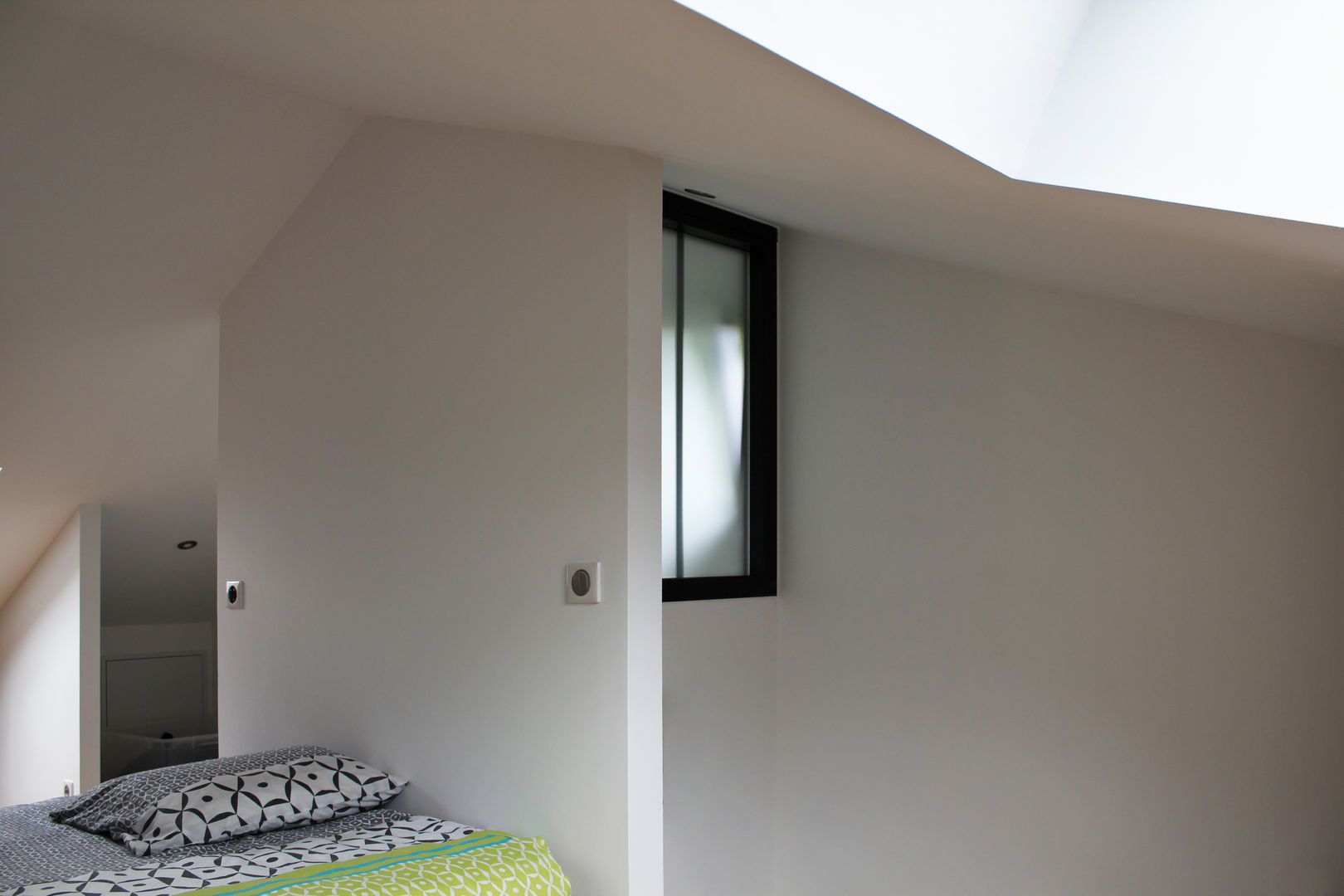 MAISON EYS, BIENSÜR Architecture BIENSÜR Architecture Modern style bedroom