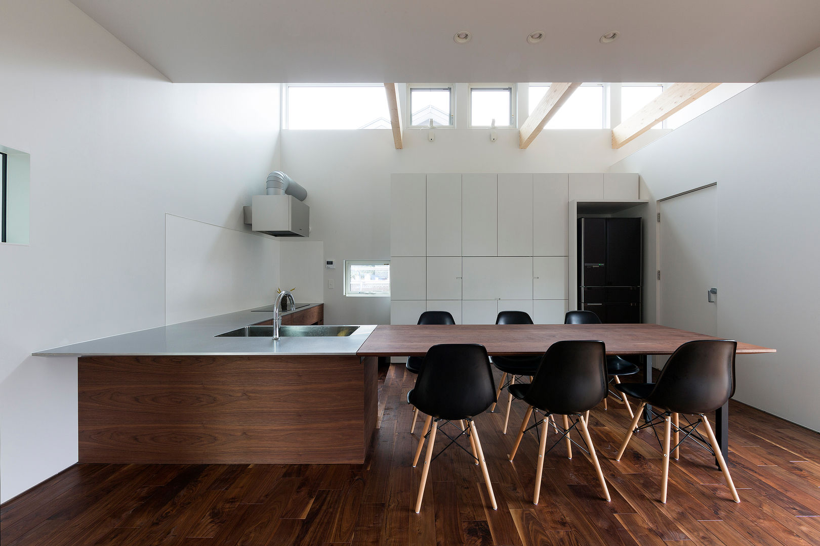 BOX + 庭 + BOX, 一級建築士事務所 Atelier Casa 一級建築士事務所 Atelier Casa Modern kitchen