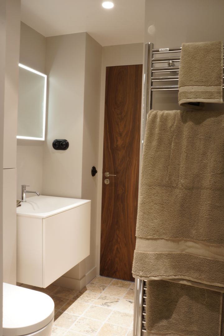 PARIS 17 30m², blackStones blackStones Modern Bathroom