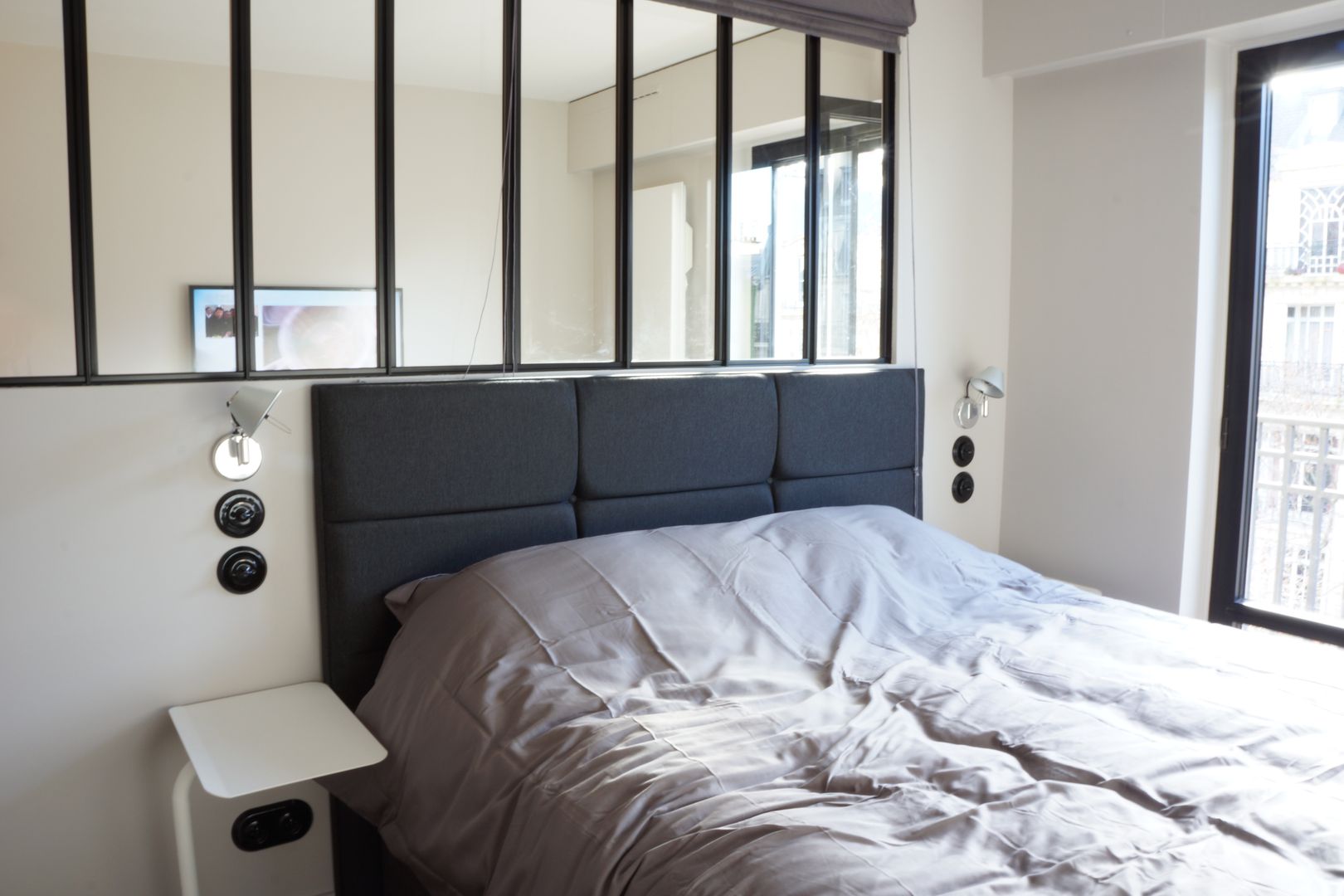 PARIS 17 30m², blackStones blackStones Kamar Tidur Gaya Industrial