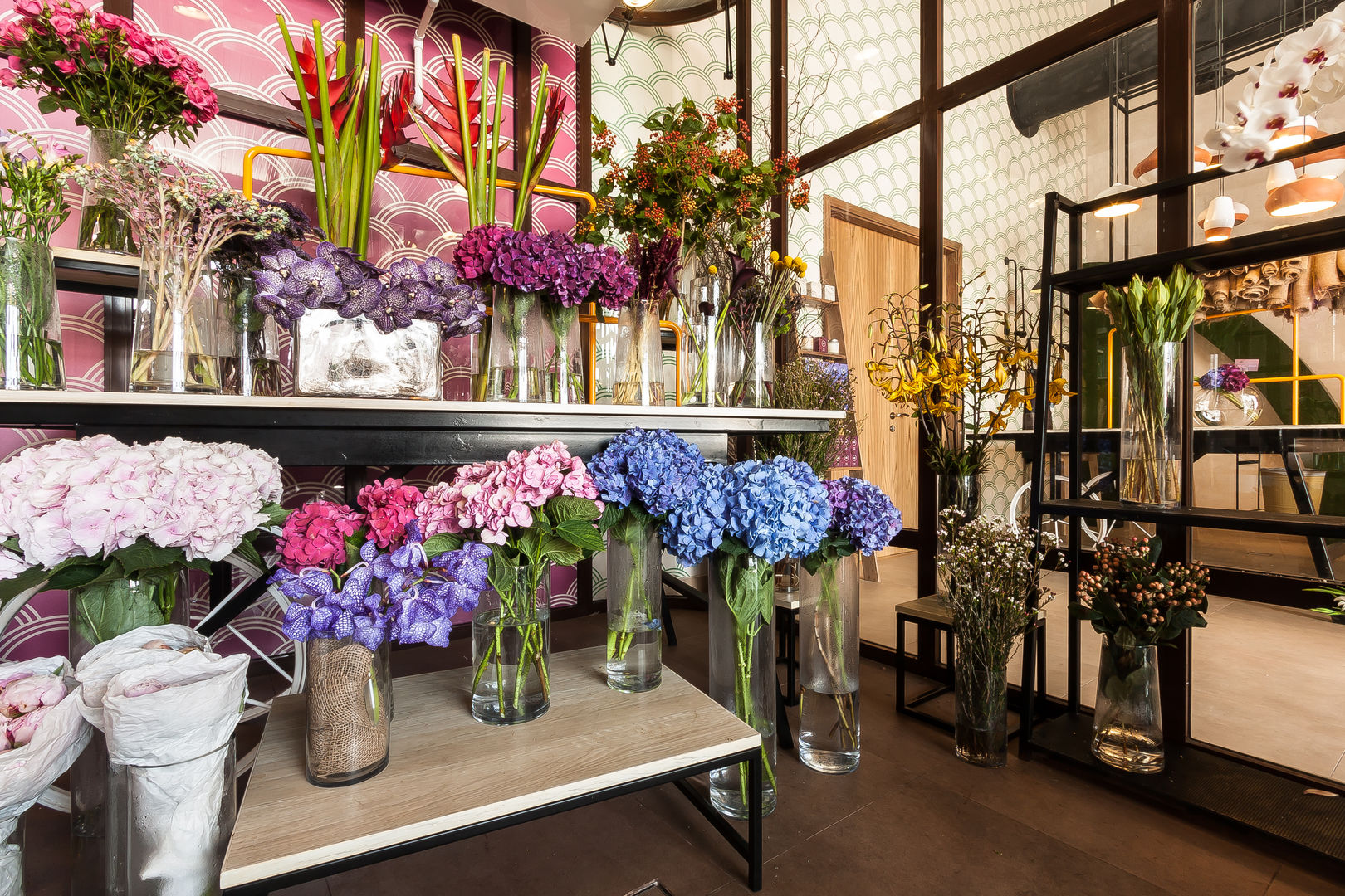 Moz - florist, Dubaï, Dominique Herbillon & Edouard Augustin Dominique Herbillon & Edouard Augustin พื้นที่เชิงพาณิชย์ Commercial Spaces