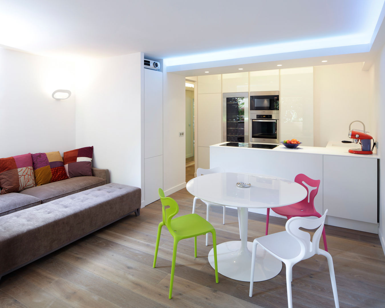 PARIS 17 70m², blackStones blackStones Modern Yemek Odası