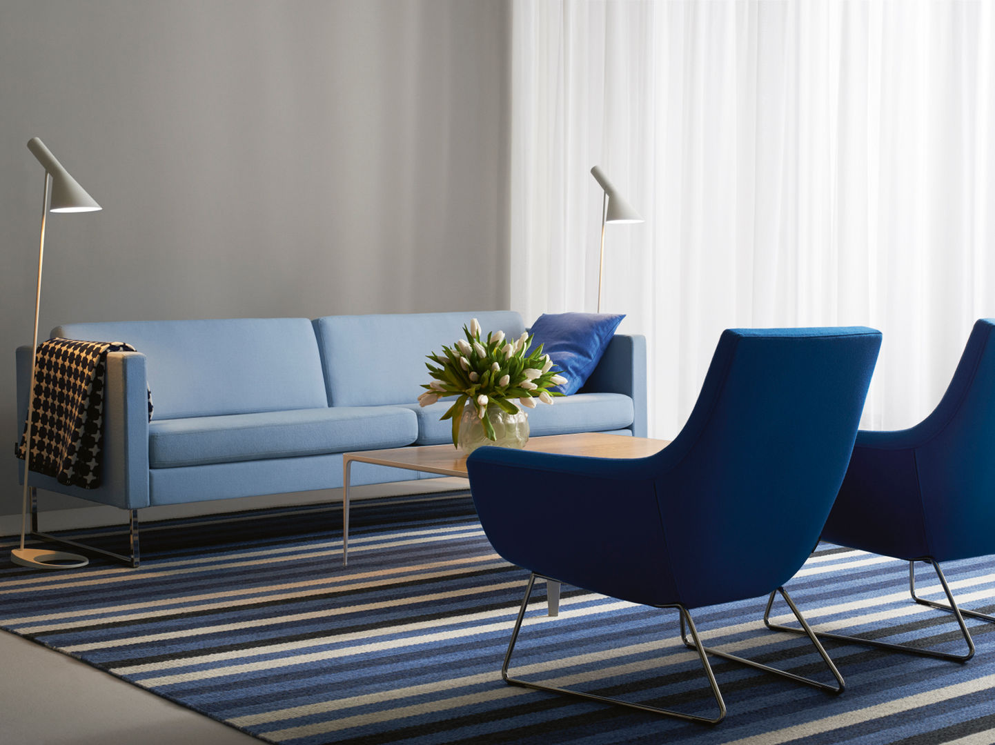 Sessel und Sofas, HELSINKI DESIGN HELSINKI DESIGN Scandinavian style living room Sofas & armchairs