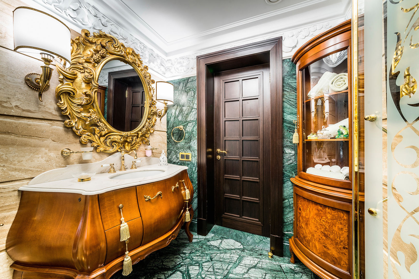 Интерьер загородного дома в стиле Эклектика, Belimov-Gushchin Andrey Belimov-Gushchin Andrey Eclectic style bathroom