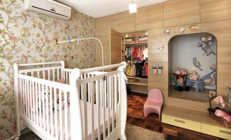 Dormitório menina, Red Studio Red Studio Modern nursery/kids room