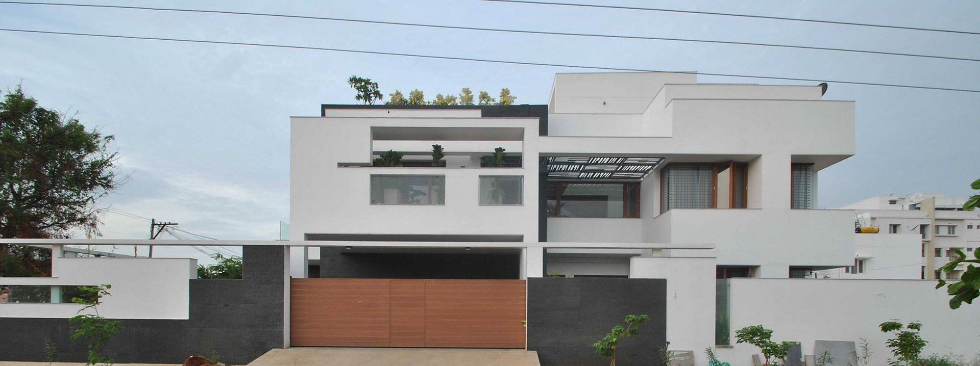 Mr & Mrs Pannerselvam's Residence, Muraliarchitects Muraliarchitects Modern houses