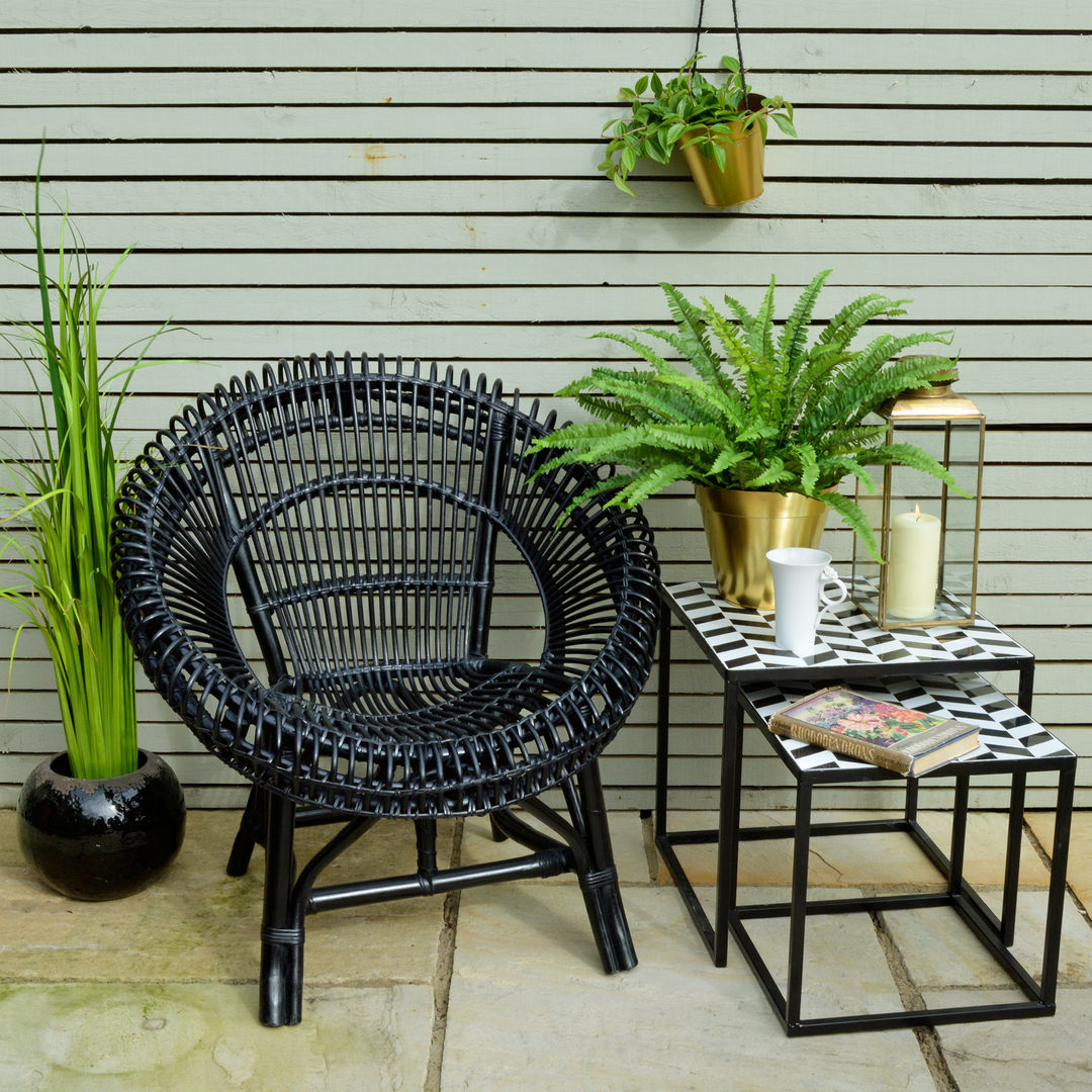 Black Wicker Chair homify حديقة أثاث