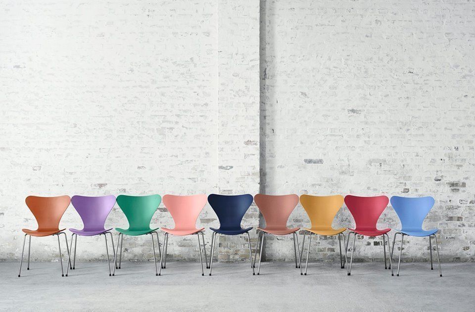 krzesło Series 7 - Fritz Hansen, Mootic Design Store Mootic Design Store غرفة السفرة كراسي ومقاعد