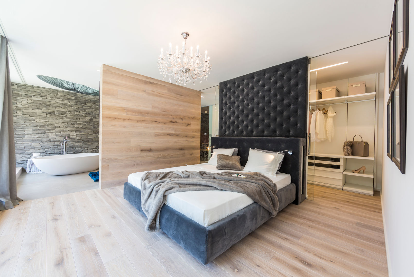 Individuelles Traumhaus: Musterhaus in Bad Vilbel, ARKITURA GmbH ARKITURA GmbH Modern style bedroom