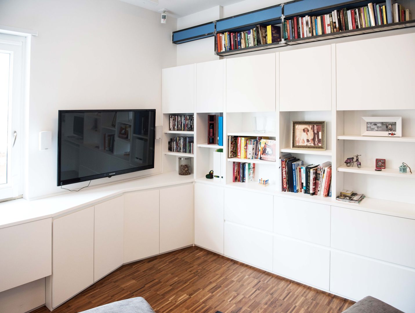 homify Moderne woonkamers