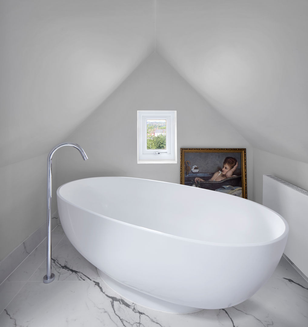 Creighton Avenue, Andrew Mulroy Architects Andrew Mulroy Architects Modern bathroom