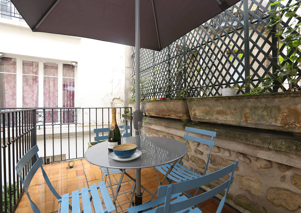 Décoration d'un appartement ancien, Xavier Lemoine Architecture d'Intérieur Xavier Lemoine Architecture d'Intérieur Modern balcony, veranda & terrace