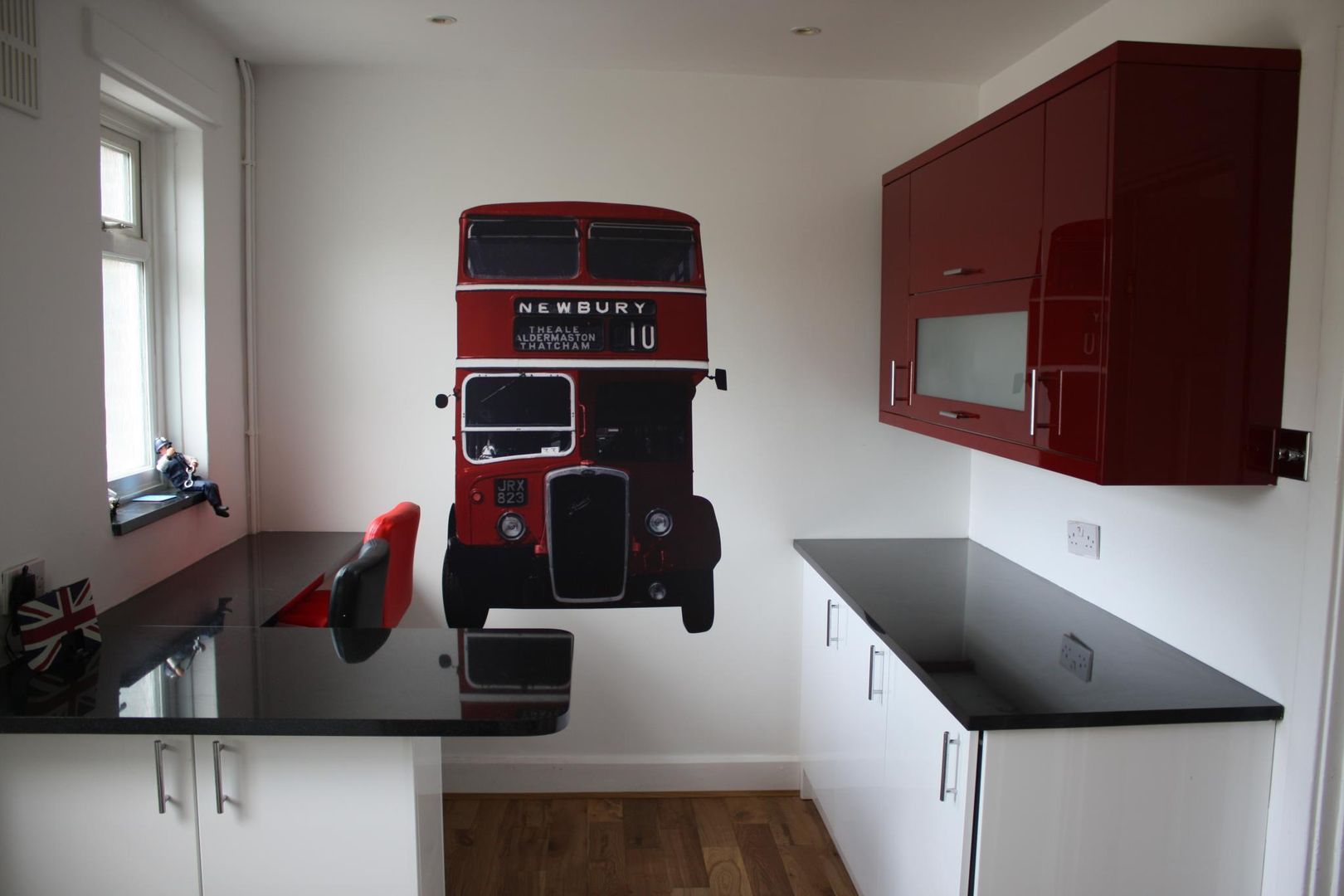 British Bus Wall Sticker homify Cocinas de estilo moderno