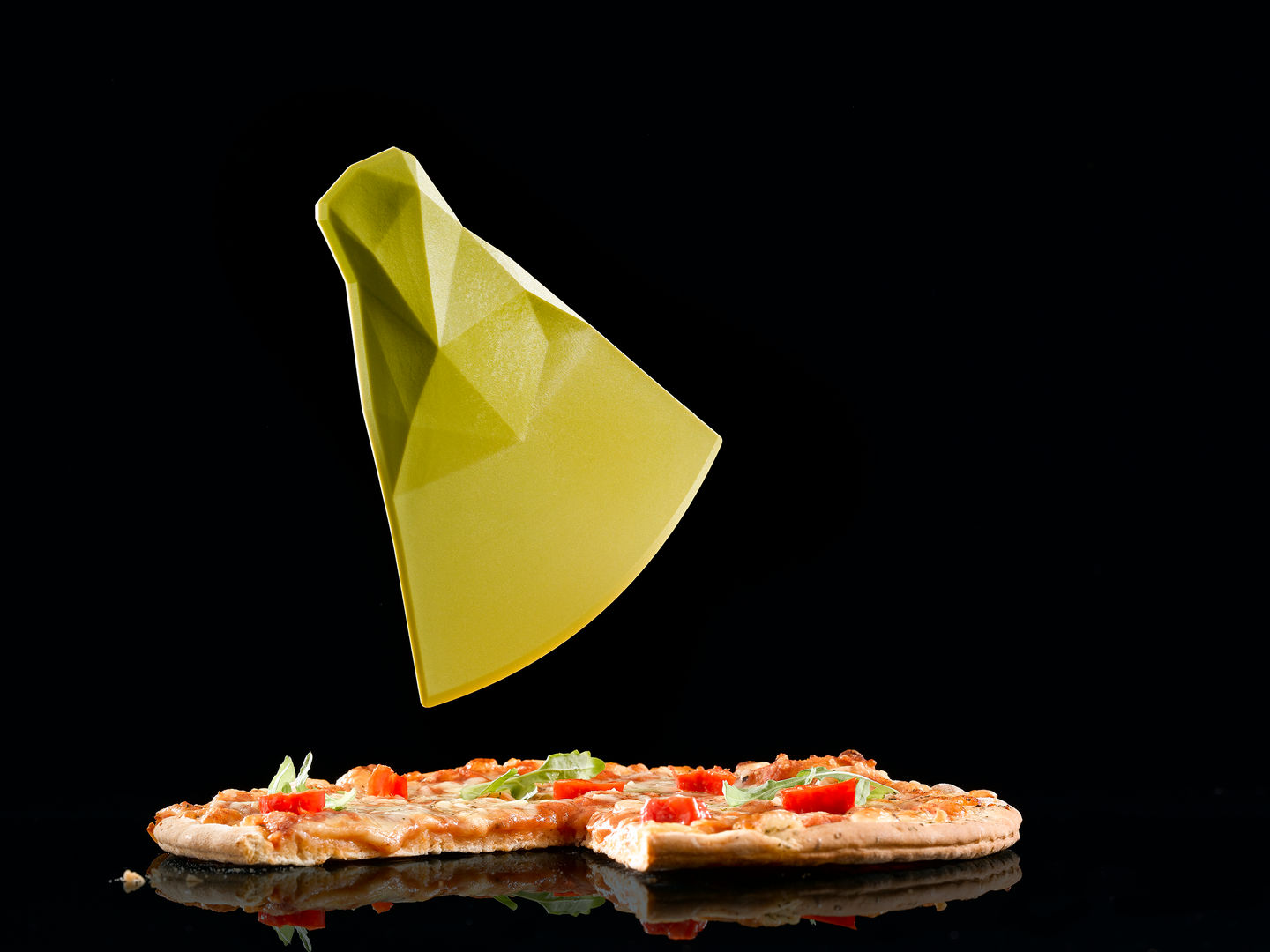 Kant decoupe-spatule a Pizza, ase product - serge atallah ase product - serge atallah Eclectic style kitchen Kitchen utensils