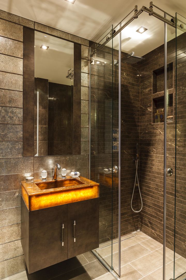 Bath/Shower room Keir Townsend Ltd. Phòng tắm phong cách kinh điển