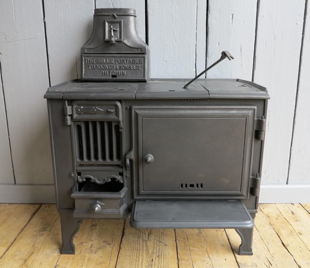 Antique Reclaimed Belle Portable Stove UKAA | UK Architectural Antiques ห้องครัว สิ่งทอและของใช้จิปาถะในครัว