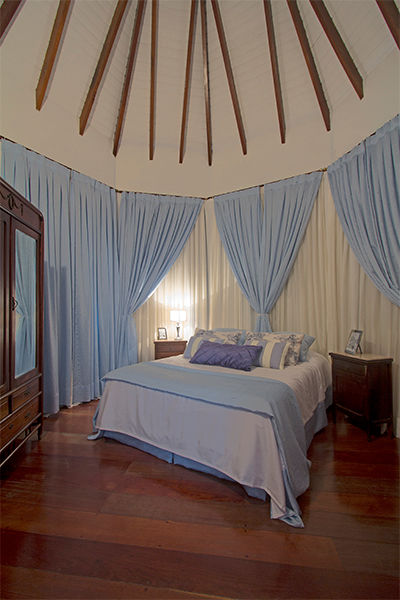 Residência Espada Alpha 11, Eliana Berardo Arquitetura e Construção Eliana Berardo Arquitetura e Construção Country style bedroom