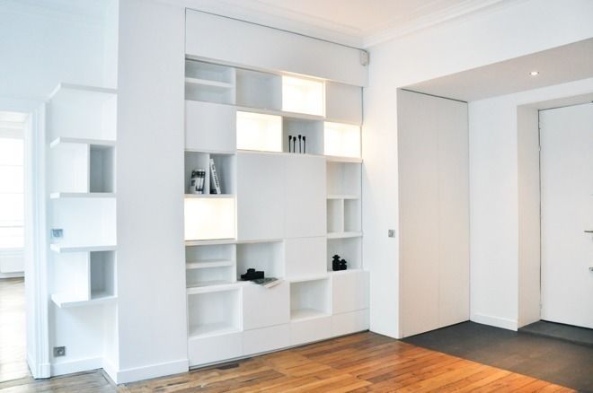 Rénovation d’un appartement rue J.-P. Timbaud, Paris, FØLSOM FØLSOM ห้องนั่งเล่น ชั้นวางทีวีและตู้วางทีวี