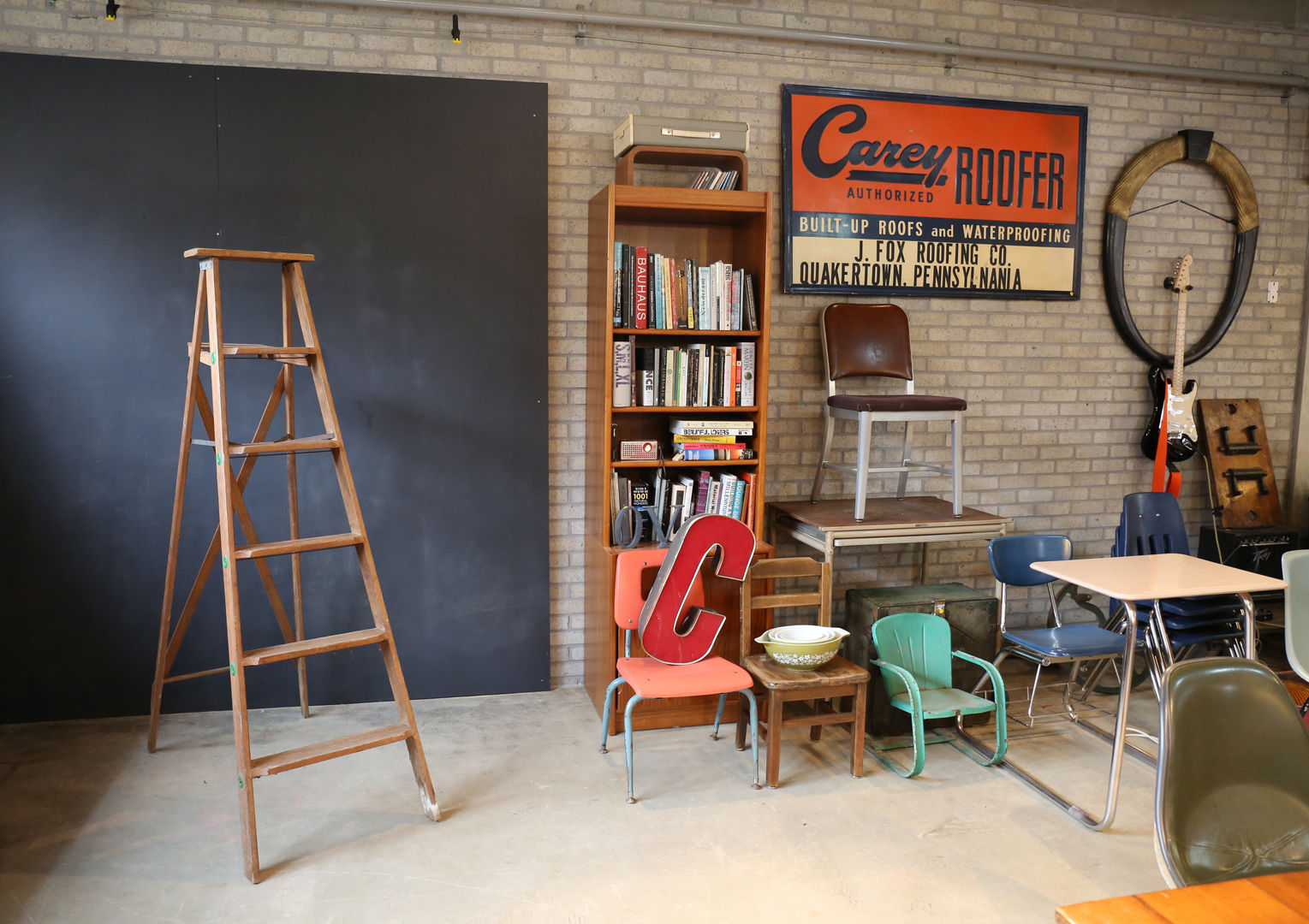 GU VINTAGE SHOP , GU VINTAGE SHOP GU VINTAGE SHOP Commercial spaces Office spaces & stores