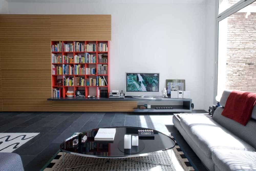 LOFT EN BARCELONA, SOLER-MORATO ARQUITECTES SLP SOLER-MORATO ARQUITECTES SLP Modern Living Room Shelves