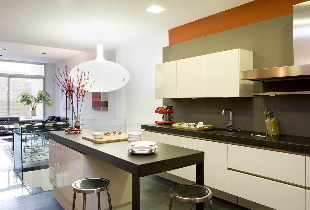 LOFT EN BARCELONA, SOLER-MORATO ARQUITECTES SLP SOLER-MORATO ARQUITECTES SLP Kitchen