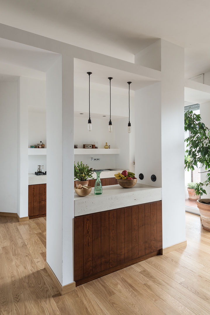 Woodboard House: Wohnungsrenovierung mit Charme, Atelier Blank Atelier Blank Kitchen