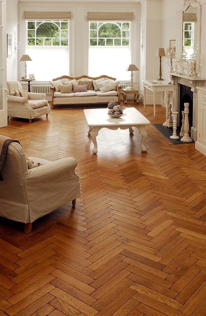 Oak Aged Pre-oiled Parquet The Natural Wood Floor Company Paredes y suelos de estilo clásico Revestimientos de paredes y suelos