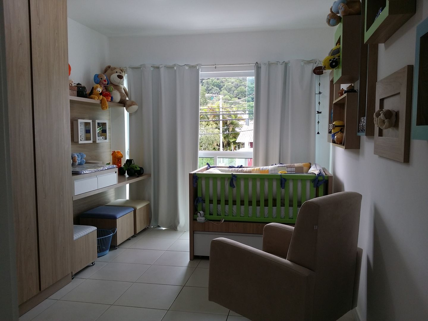 A&P.P - Quarto de Bebê Kali Arquitetura Quarto infantil moderno