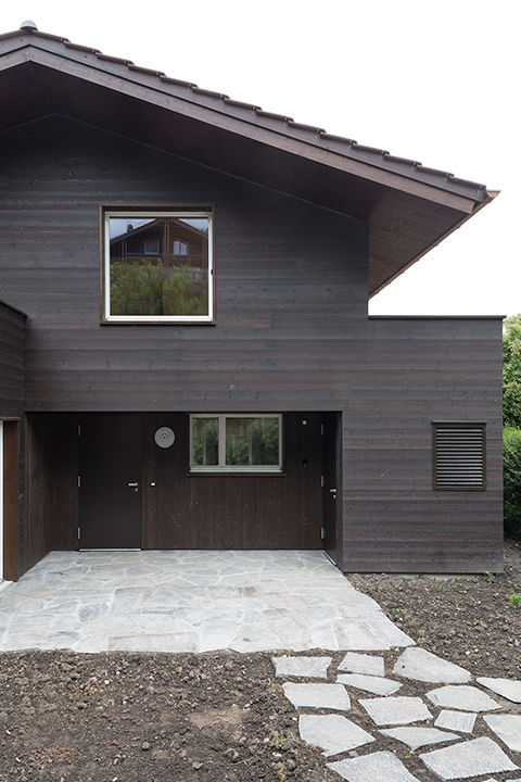 Ferienhausumbau in Leissigen, Oliver Brandenberger Architekten BSA SIA Oliver Brandenberger Architekten BSA SIA Rumah Gaya Rustic