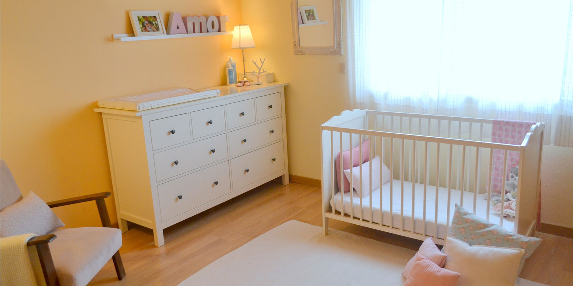046 | Quarto bebé, Ericeira, Mafra, T2 Arquitectura & Interiores T2 Arquitectura & Interiores غرفة الاطفال