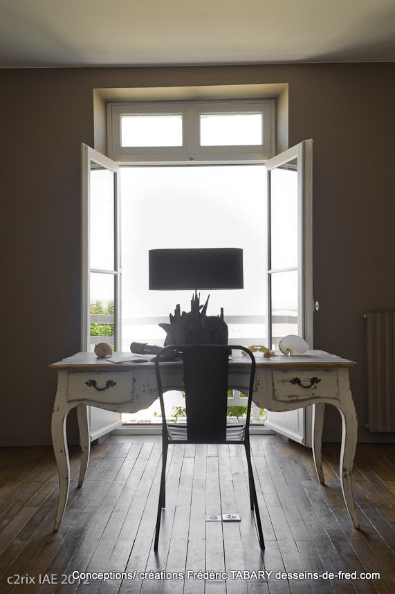 la Bernerie, Frédéric TABARY Frédéric TABARY Eclectic style study/office Desks