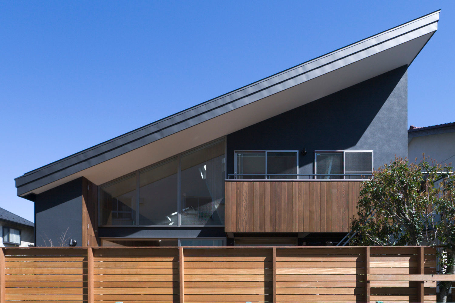 等々力の家, 松本剛建築研究室 松本剛建築研究室 Casas de estilo ecléctico