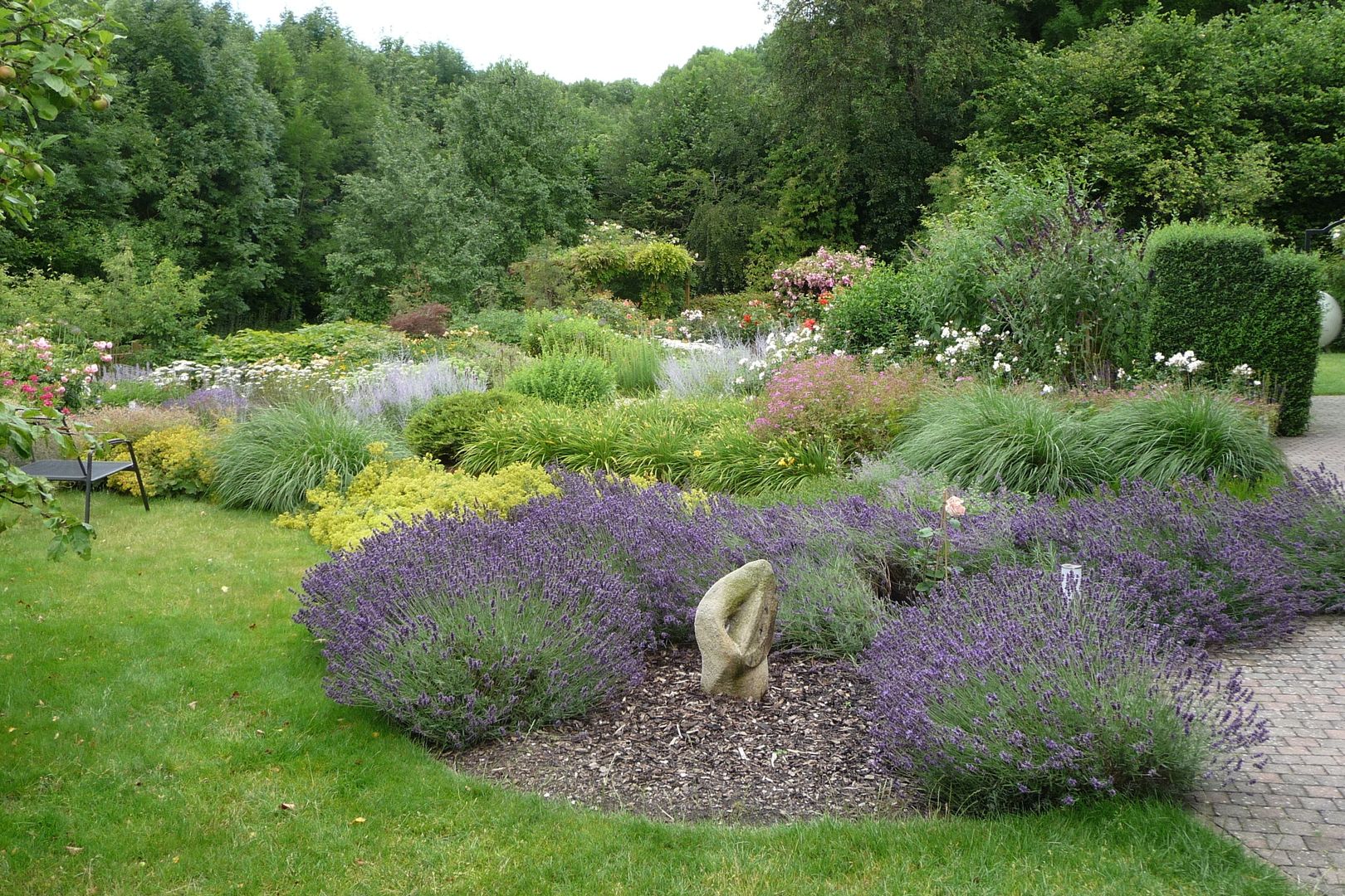 Stauden statt Rasen, Ambiente Gartengestaltung Ambiente Gartengestaltung Kırsal Bahçe