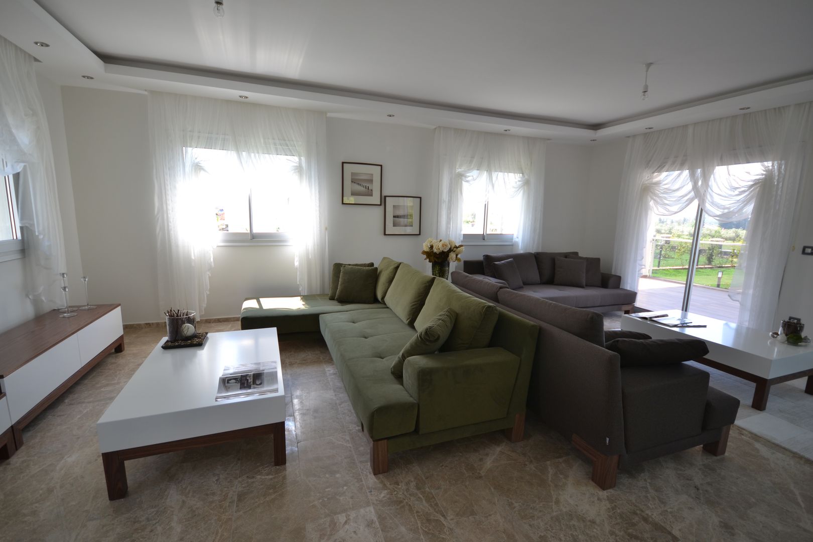 FETHİYE DE BİR VİLLA, AKTİF PERDE AKTİF PERDE Living room