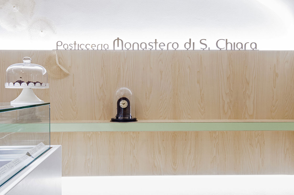 Pasticceria Monastero di S. Chiara, DressHome di Maria Incampo DressHome di Maria Incampo Commercial spaces Bars & clubs